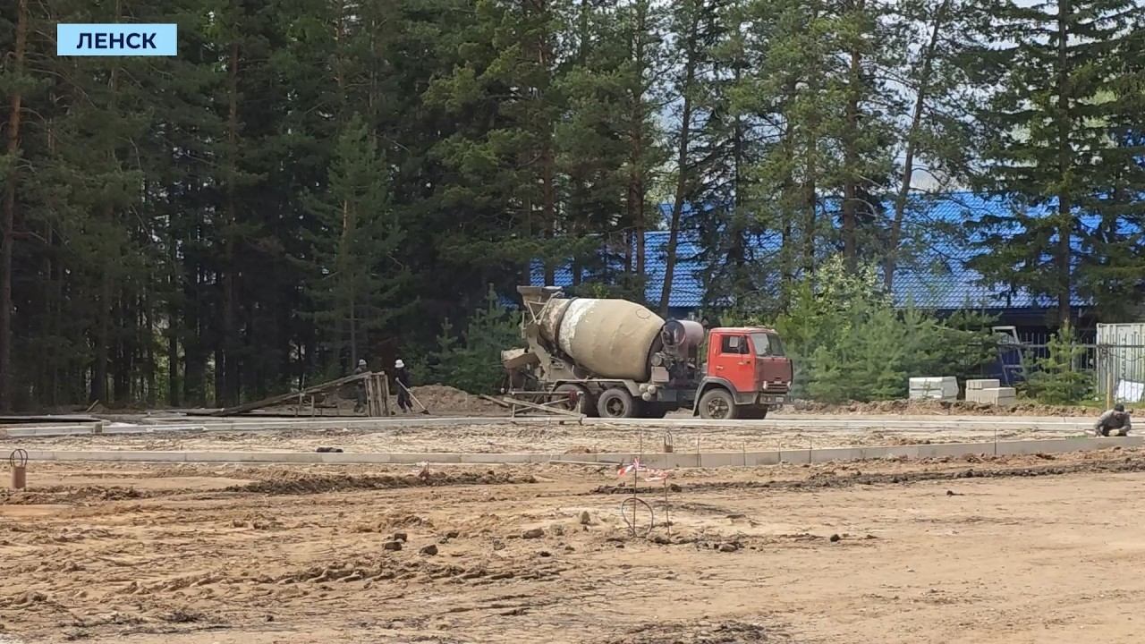 Строители приступили к благоустройству северной части ленского городского парка