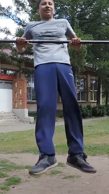 Chest To Bar Pull Up