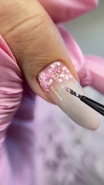 НЕЖНЫЙ маникюр с Акцентом ✨