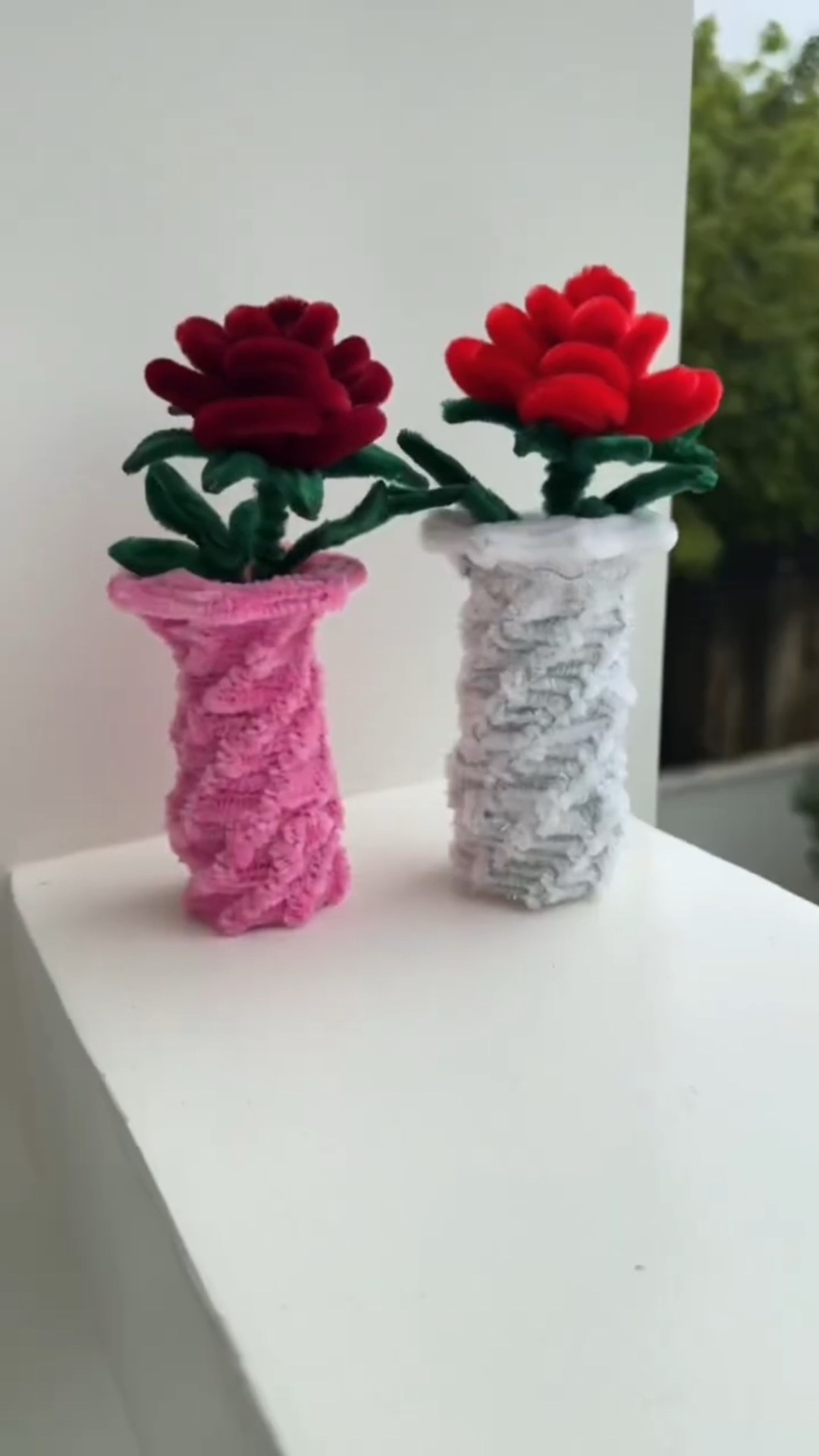 Милая ваза 🏺 из пушистой проволоки 🌹🌹🌹
