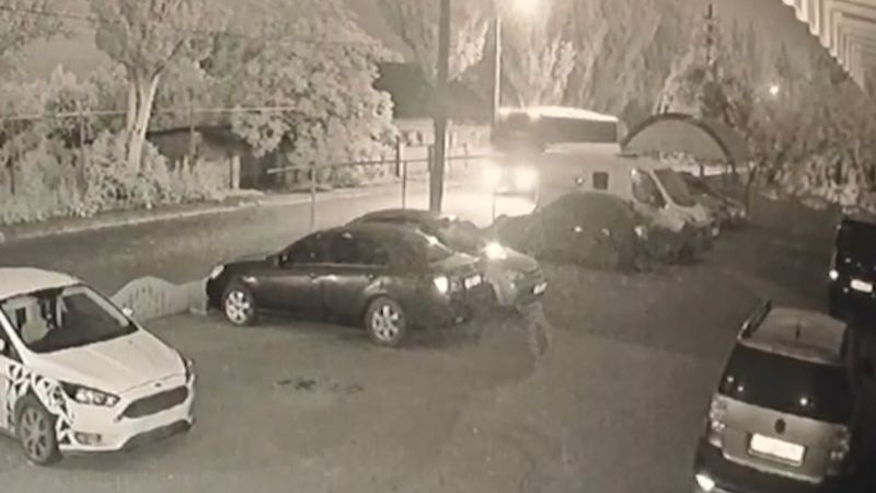 Момент атаки дрона ВСУ по автобусу 
