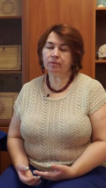 Если организм в процессе прослушивания медитаций засыпает, значит ему так удобнее принимать  поток.