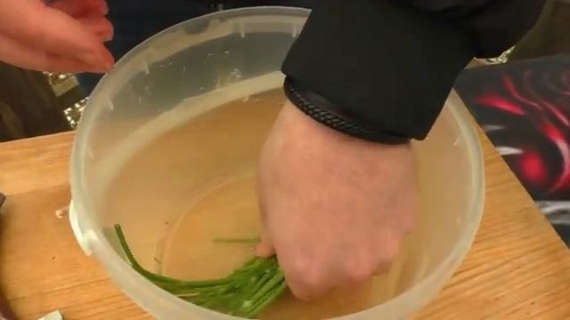 Маринуем редиску, ух как будет вкусно.