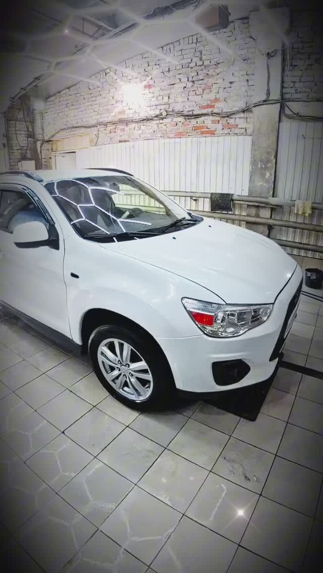 Washing Mitsubishi ASX