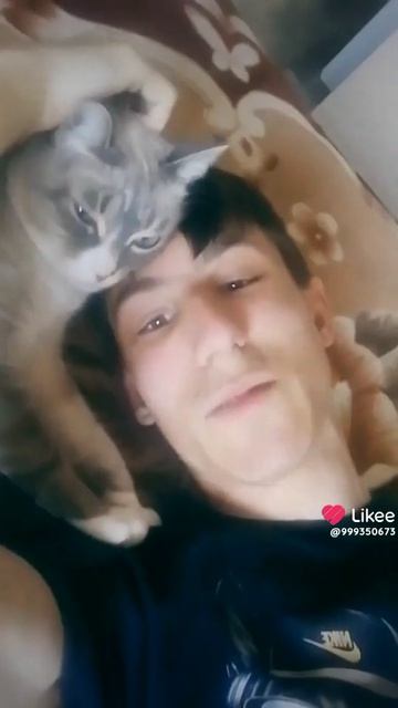 потом я обнял потом поцеловал