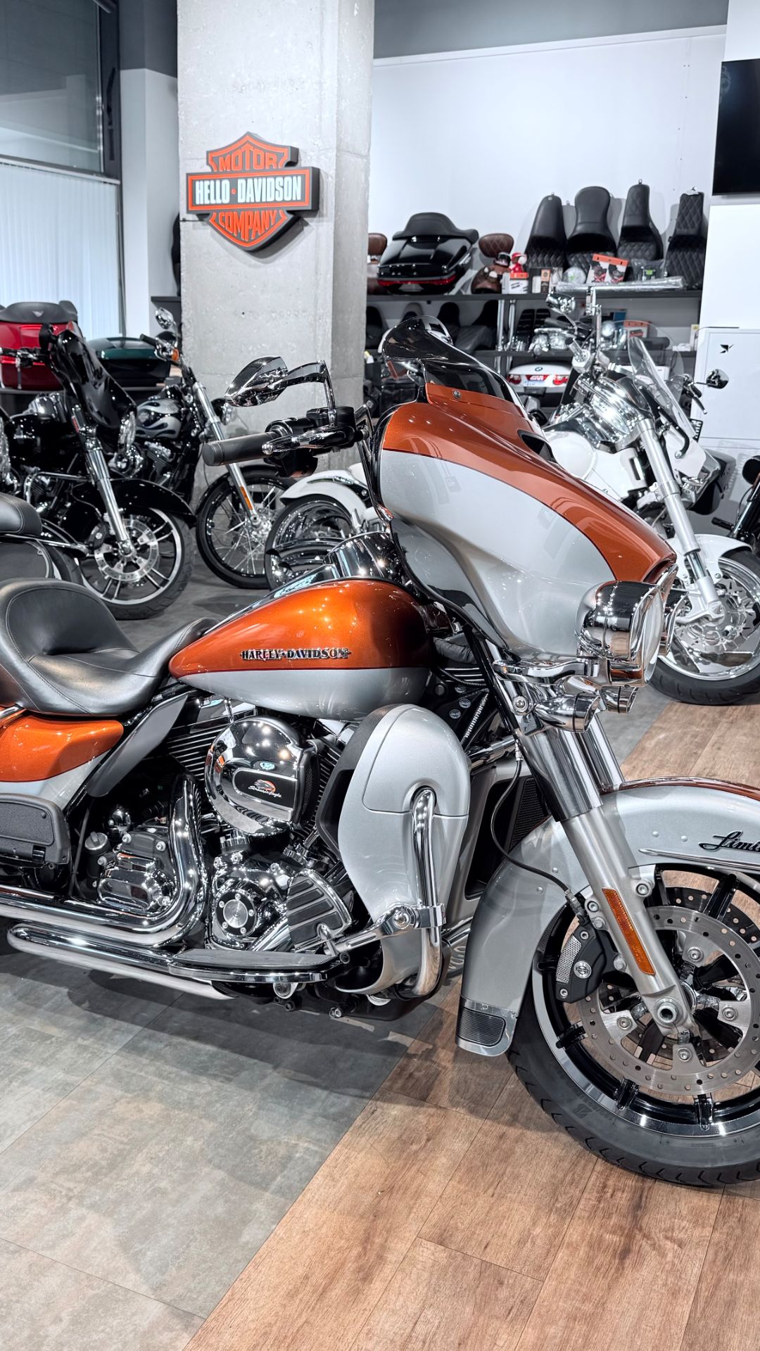 2014 HD Electra Glide Ultra Limited 103 Orange Lava Gray Fade 36K (VIN 5HD***2040)