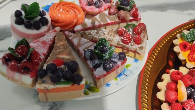 Мыло ручной работы доступно к заказу.