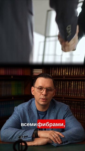 Только начинается разговор о мире — сразу приезжает Британия.