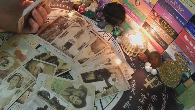ПРОГНОЗ НА ВАШИ ОТНОШЕНИЯ❗ БУДУТ ЛИ ИЗМЕНЕНИЯ В БЛИЖАЙШЕЕ ВРЕМЯ📅 таро расклад
