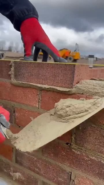 🧱😌 Звук кирпичной кладки действует успокаивающе.