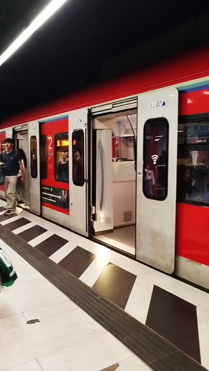 ФРАНКФУРТ-НА-МАЙНЕ. ЦЕНТРАЛЬНАЯ СТАНЦИЯ ЭЛЕКТРИЧЕК (S-BAHN). HAUPTWACHE. 18.04.26