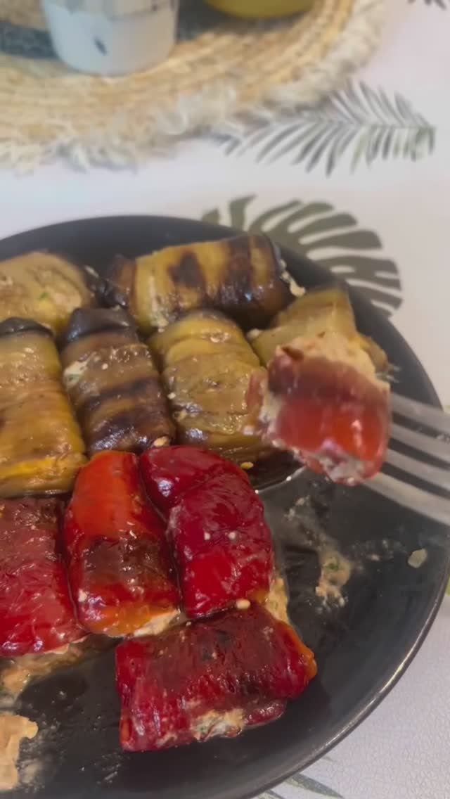 Болгарский перец с грецкими орехами.