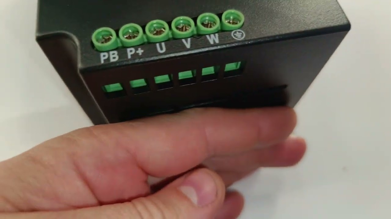 Частотный преобразователь SUSWE 310-4.0s1 4 кВт 220В, 17А