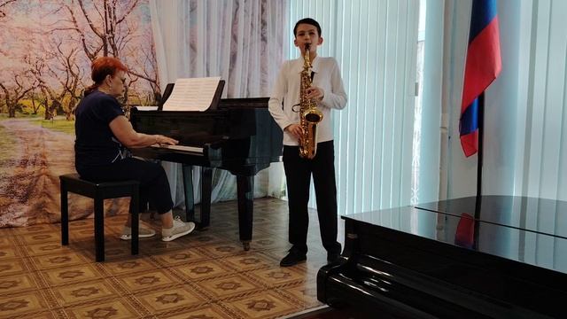 Моисеев Никита
12 лет 1 год обучения
В. Моцарт 