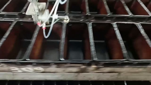 Смазка маслом форм для выпекания