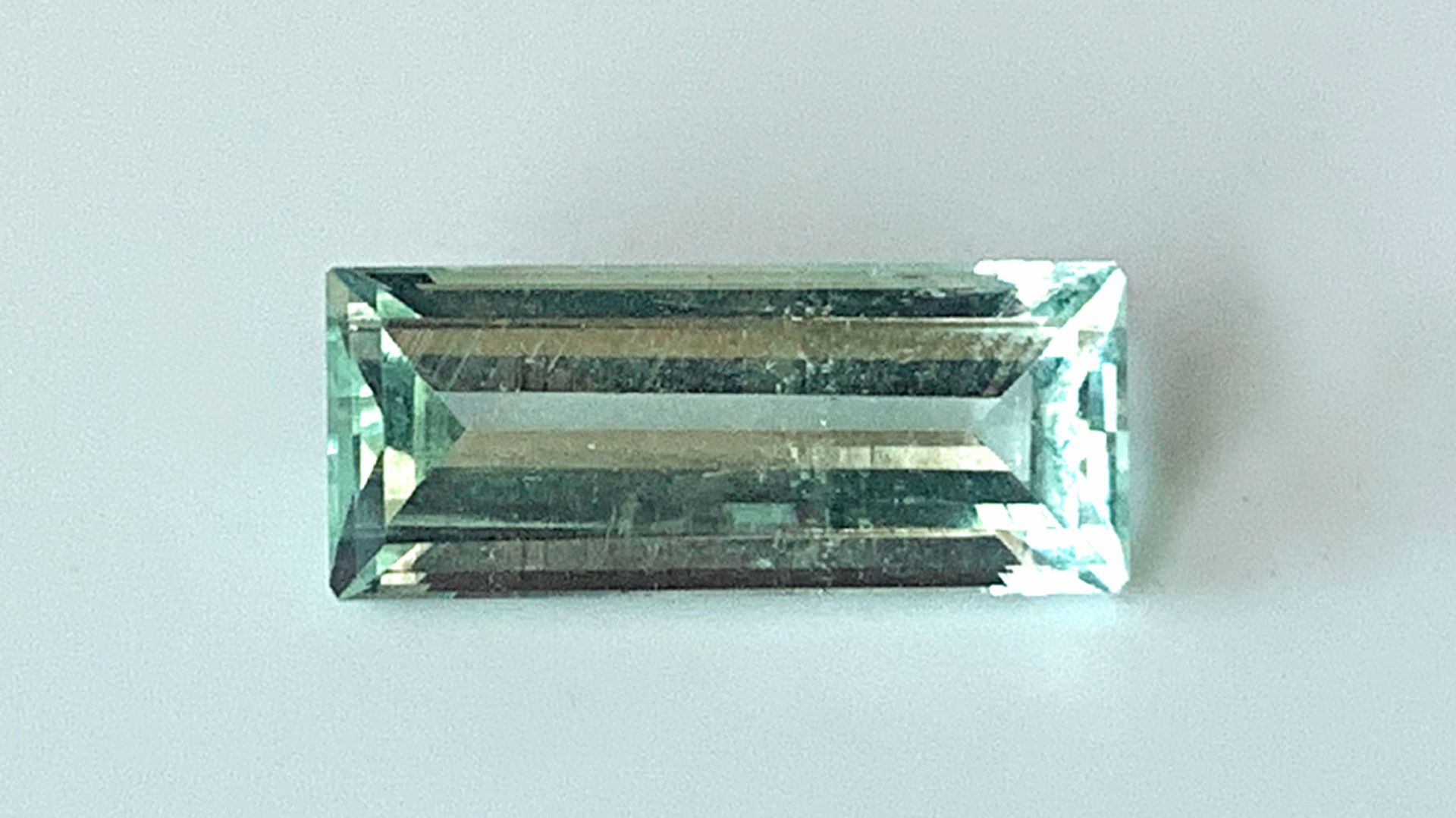 Багет берилла 6.5х15.7 мм