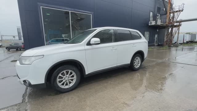 Mitsubishi Outlander 2014 г.