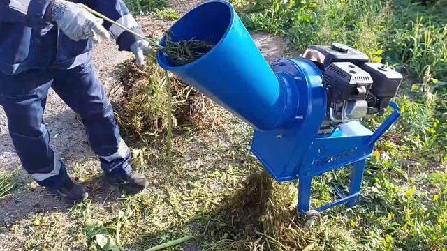 Измельчитель травы для дачи.