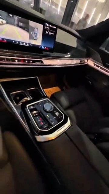 BMW 740i 2025
