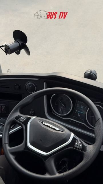 Место водителя. Yutong C9 (ZK6947H) #yutong #автобус #туристический