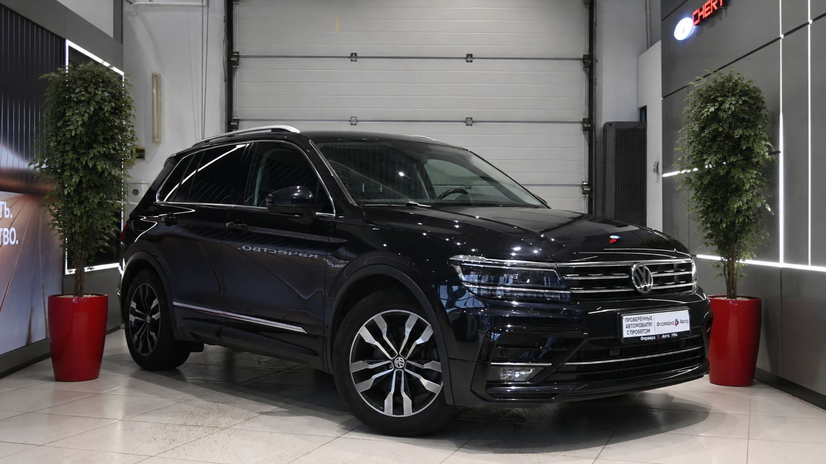 Volkswagen Tiguan '2018 0873