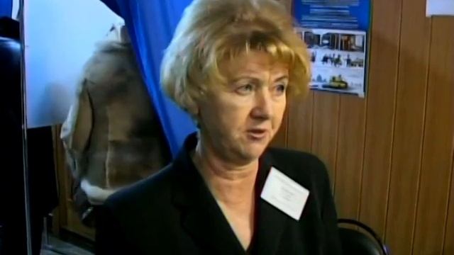«Ну как голосовали?» Депутат Госдумы Алексей Митрофанов посещает избирательные участки. 2007 год.