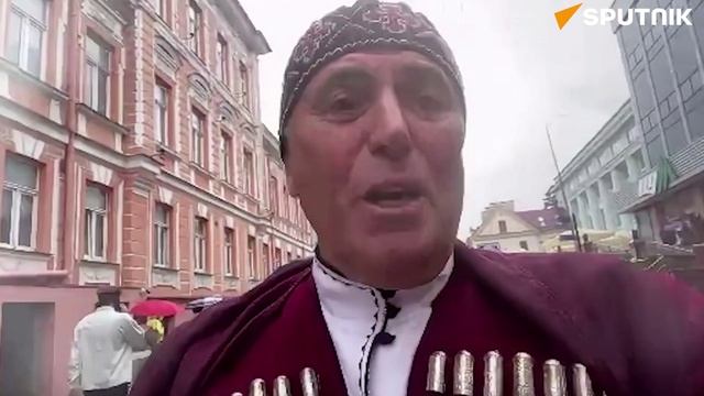 Думбадзе: на Фестиваль национальных культур в Гродно я привез грузинскую позолоченную Библию