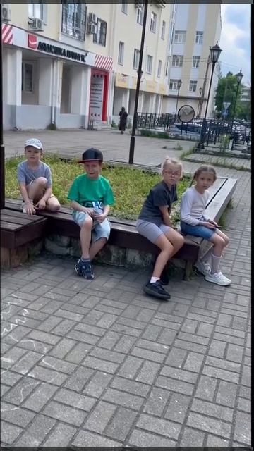 Ищем космонавтиков!