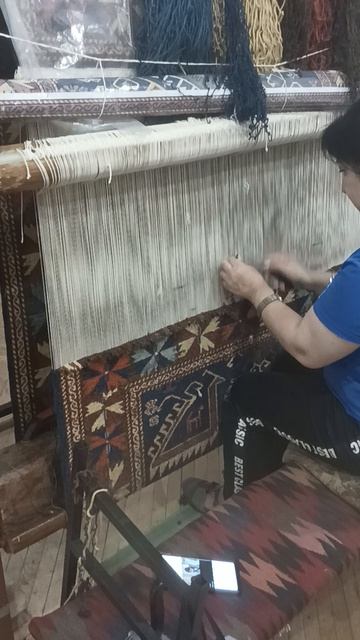 Как шьют ковры