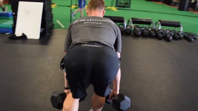 Split Stance Dumbbell RDL | РДЛ в споит-стойке с гантелями