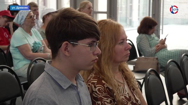 В Севастополе прошла встреча с дочерью писателя Юлиана Семёнова
