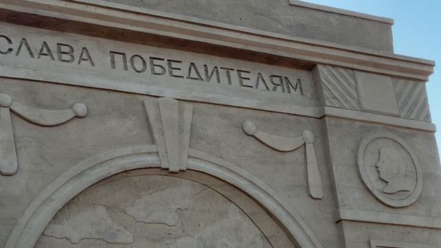 Великолепный Парк 300-летия Санкт-Петербурга и скульптуры из песка.