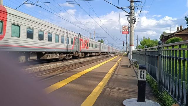 ЭП2К с поездом Белгород Петрозаводск