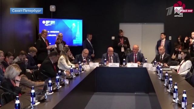Глава КЧР на Петербургском форуме подписал соглашение с ДОМ.РФ о комплексном развитии Черкесска