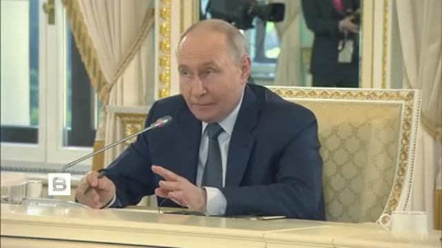 _Владимир_Путин_общается_с_руководителями_мировых_информагентств