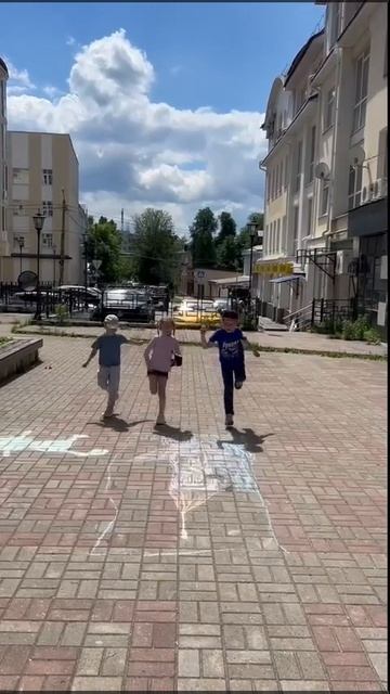 Веселая игра во время нейрогимнастики