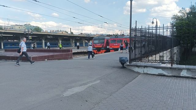 Вродебы ПМЭФ2026 , а старенькая электричка на Витебском Вокзале ЭТ2М эфир до 05.06.2026Г. 16:42:24