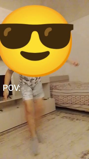 смешно танцую