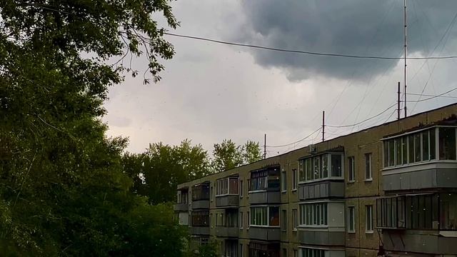 Первая летняя гроза⚡⛈️☔️