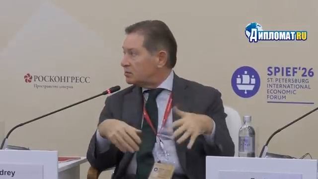 Андрей Безруков: США и Китай делят мир! России придётся создавать свой блок.