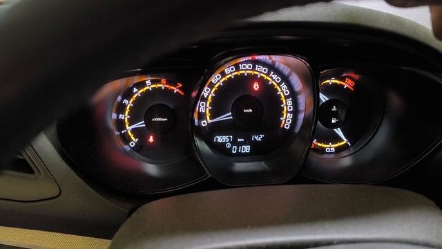 Моя веста замена мотор с 1.8 на честные 1.9