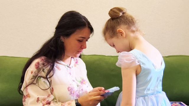 Игра для детей 4-10 лет. Сочиняем сказки с 