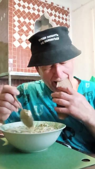 На ужин окрошка. Приятного всем аппетита.