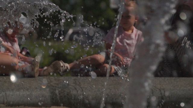 Просто длинный ролик который никто не будет смотреть но будет интересен через 10 лет