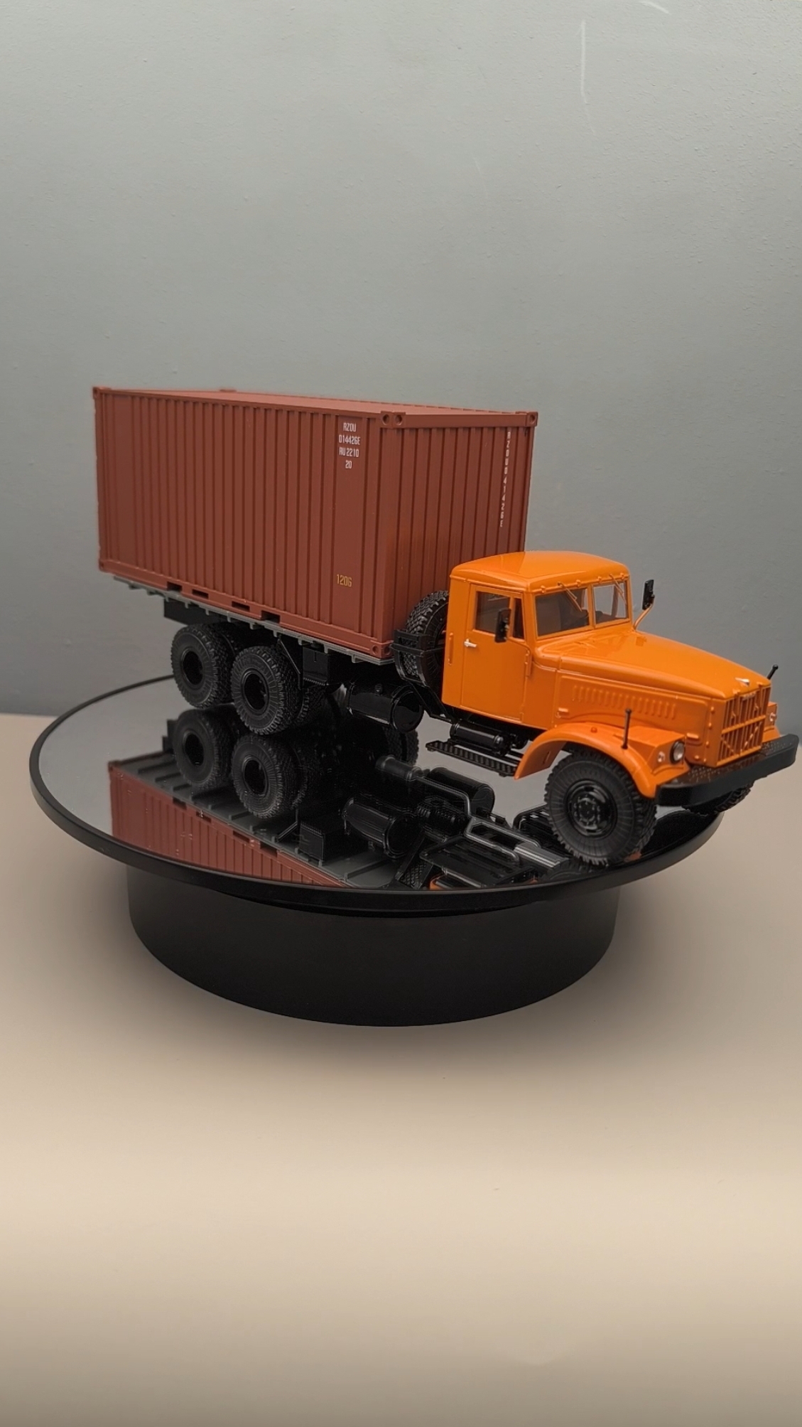 КРАЗ-257Б1 контейнер, оранжевый (SSM1148) 1:43 Start Scale Models SSM