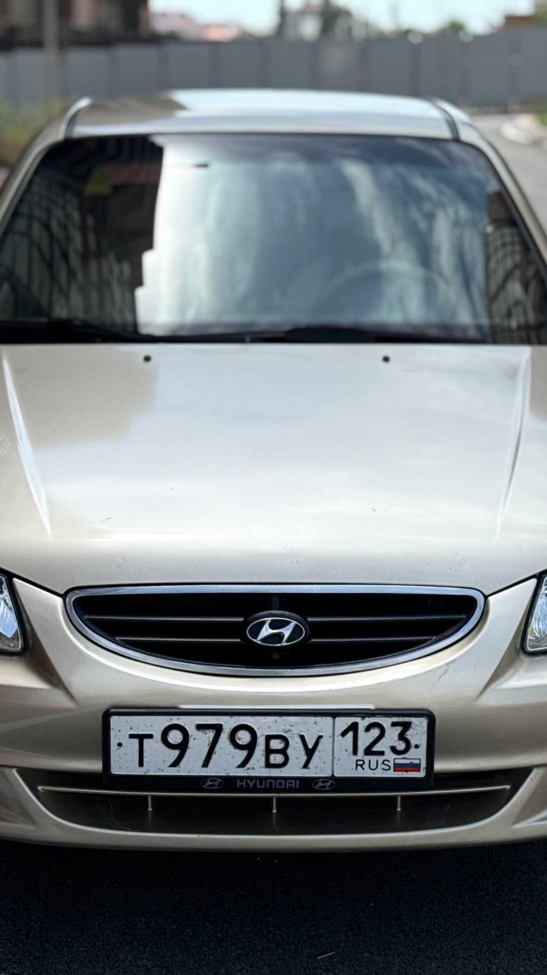 Hyundai Accent 2006г золотистый