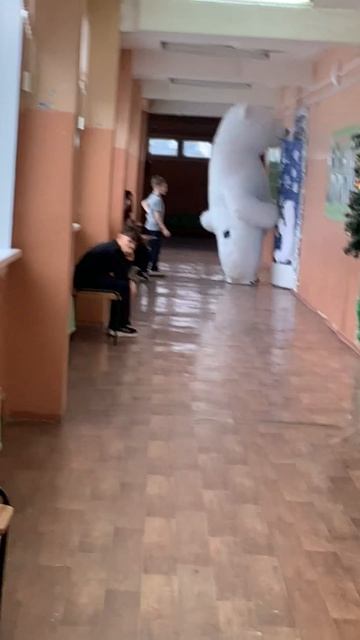 Мишка фредди в школе  извините за дрель