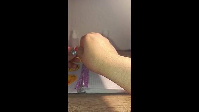распаковка бумажных сюрпризов