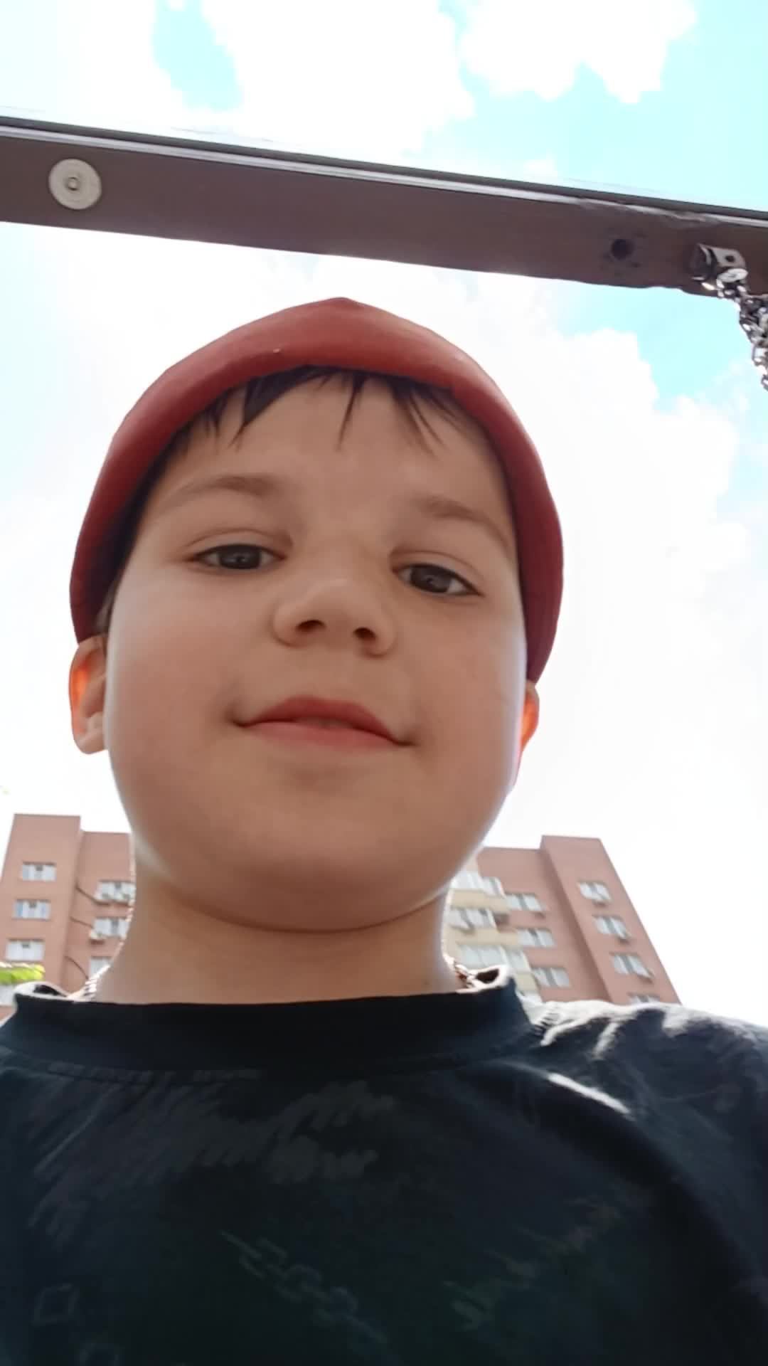мы качается  на кочели