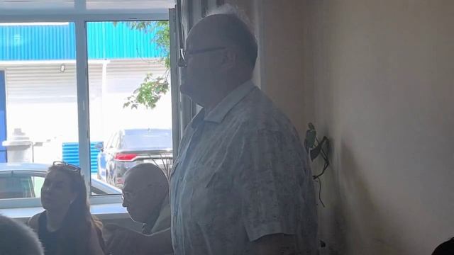 Подарок от коллектива Владимиру Милицыну